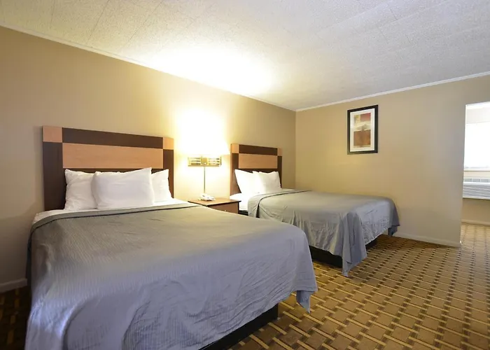 Travelowes Motel - Maggie Valley