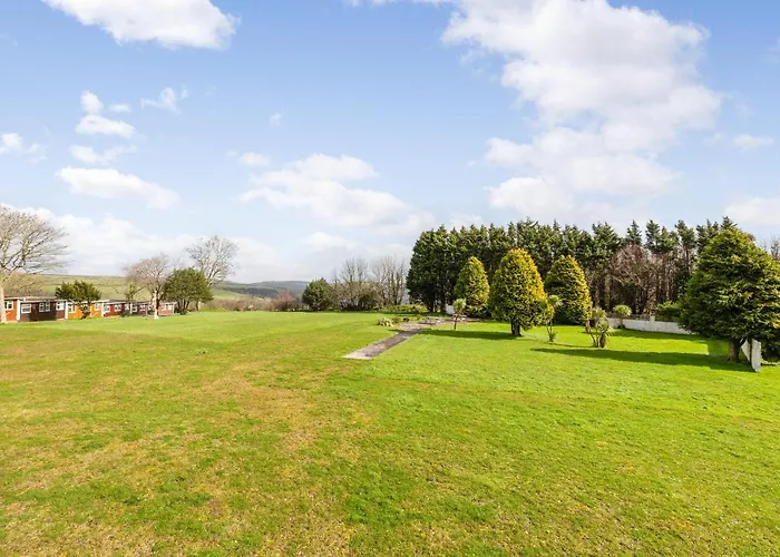 17 Norton Park