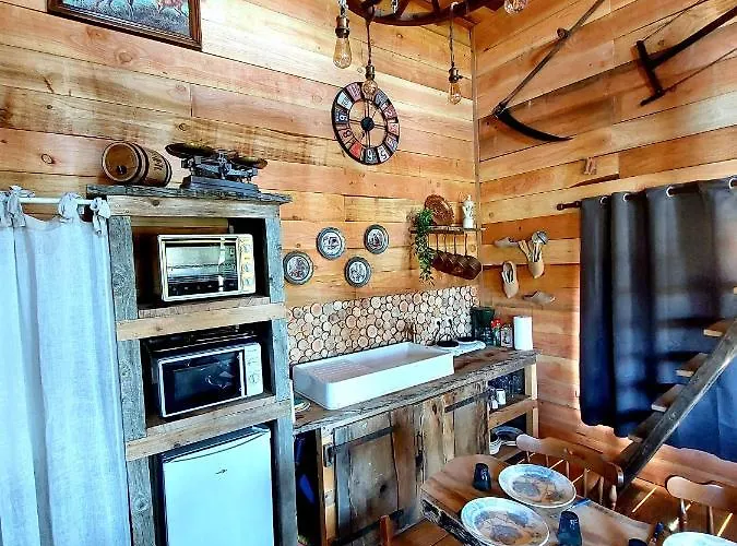 Cabane insolite TOUT CONFORT Chalet Gites Luzy Morvan Bourgogne