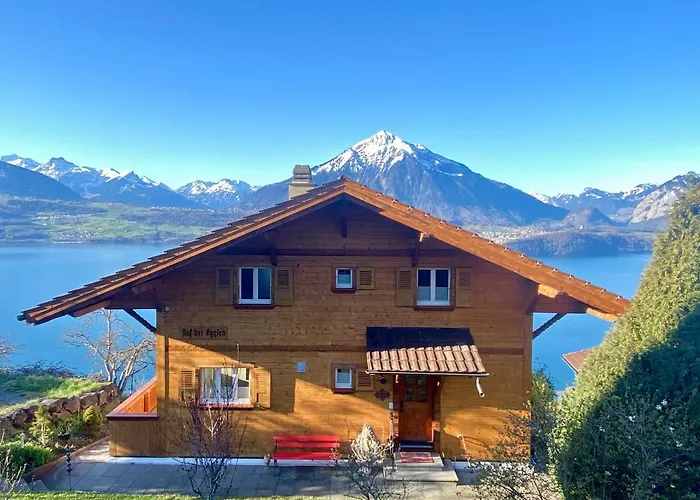 Chalet Egglen "Typical Swiss House, Best Views, Private Jacuzzi"