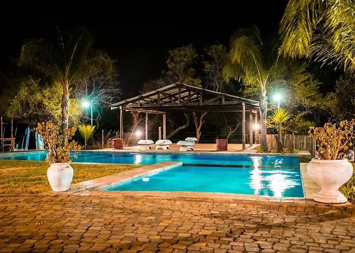 Mela Luxury Game Lodge