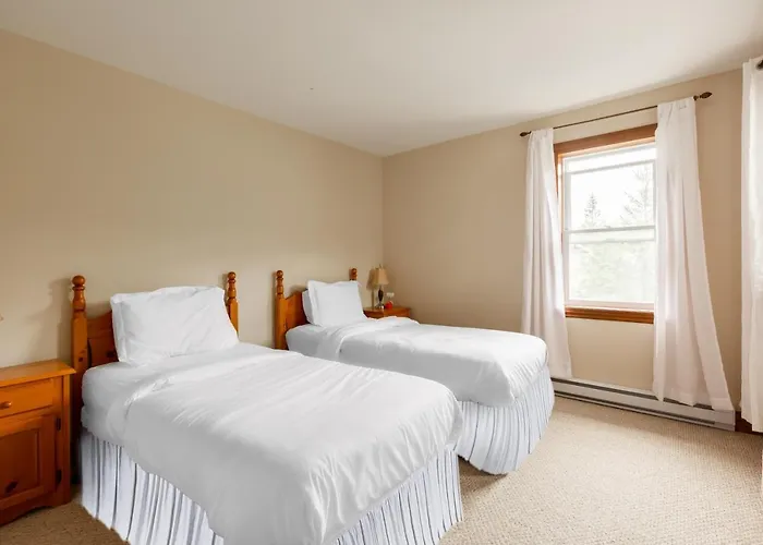 Serenity Peaks Lodge By Instantsuites-Labete Golf