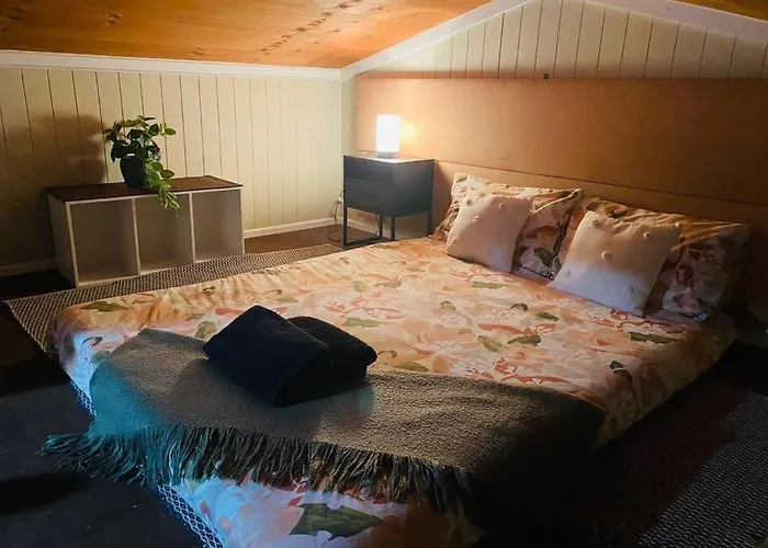 Austinville Hinterland Chalet