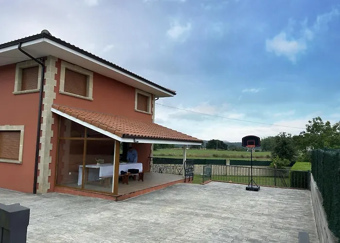 Casa con jardin - El Magnolio 7802