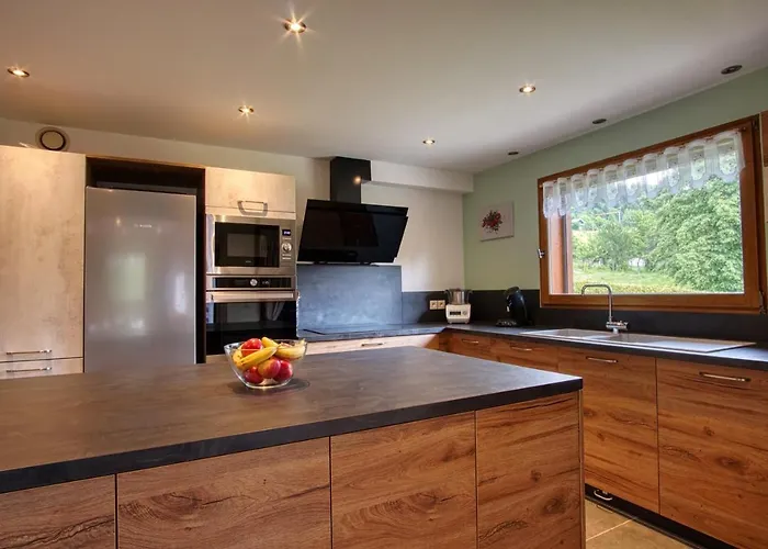 Chalet Le Wapiti, Aux Pieds Des Pistes, A 200M Du Village