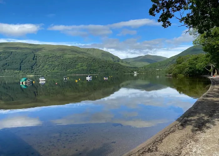 Cozy Loch Lomond Lodge 27, Rowardennan