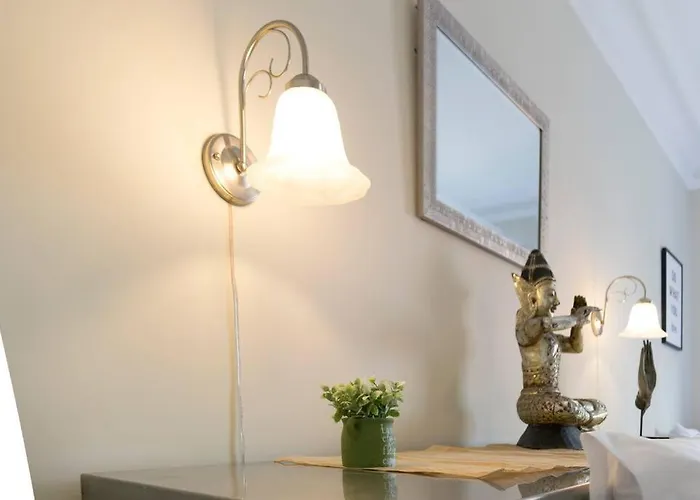 Centric Big Old House, Roomy, Petfriendly And Renovated