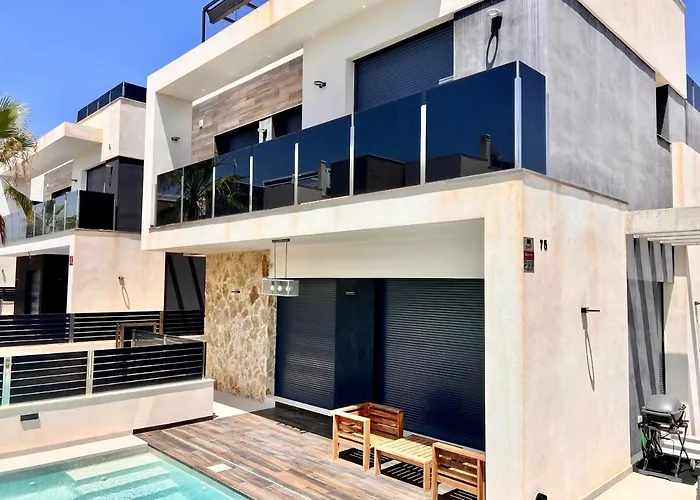 Cape Villa In Cabo De Roig By Perfectly Rentals