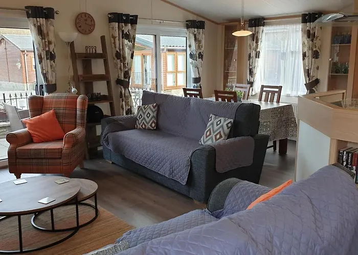 Red Squirrel Lodge