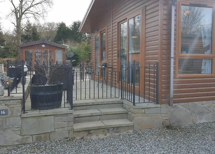 Red Squirrel Lodge