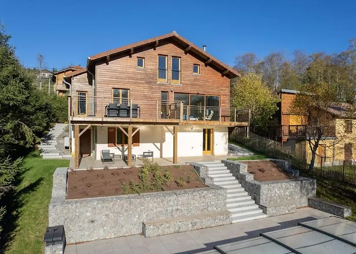 Le Cerf, chalet cocooning avec piscine et billard