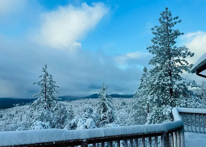 Stunning Log Cabin With Great Views, Firepit, Deck Near Twain Hart
