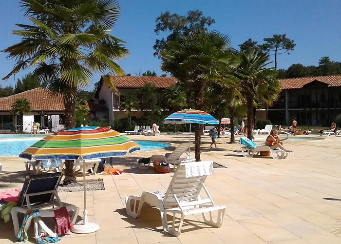 Chalet T3 Nature Piscine Tennis