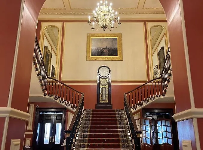 Airport Hotel: The City Of London Club