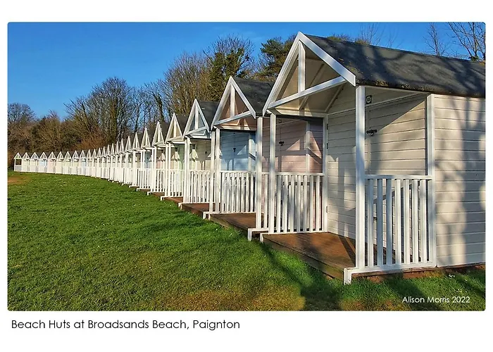 Dart Haven - Cheerful Holiday Bungalow In Galmpton