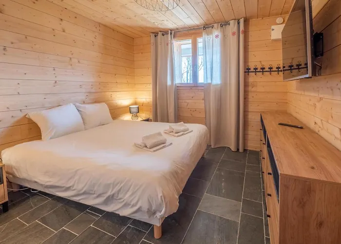 Alpe D'Huez Houses - Chalet Gustave - Beau Chalet 4 Chambres 50M Piste Huez Express