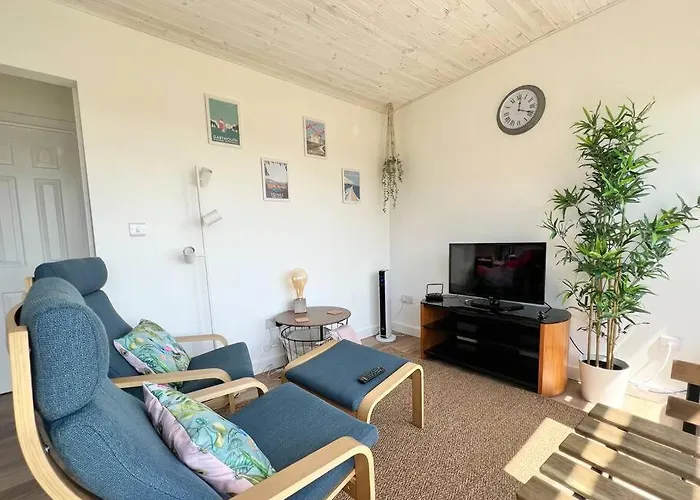 Little Haven Too, One Bed Chalet In Dartmouth