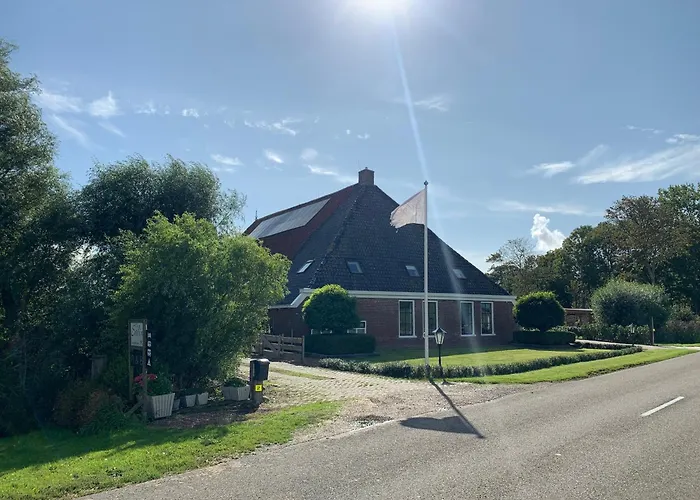 Logeerboerderij De Salix