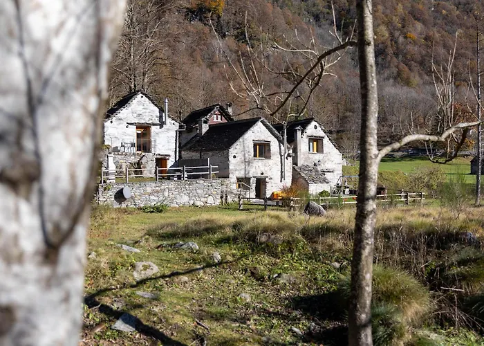 Verzasca Lodge Elma