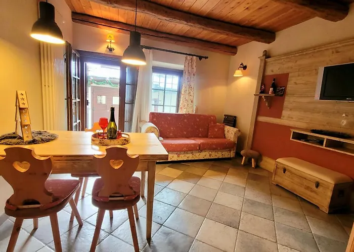 Baita 3 Lovely & Central Sauze