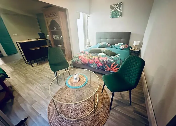 Studio indépendant avec jardin