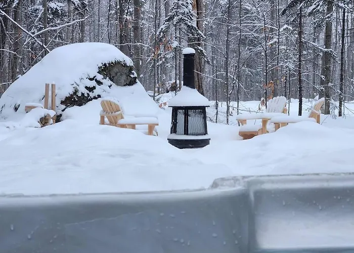 Chalet Feu En Pleine Nature A Tremblant.