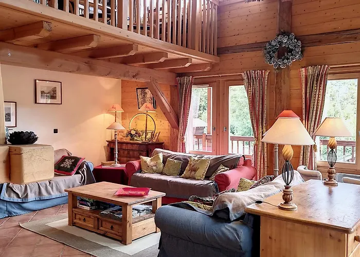 Chalet rénové 3 étoiles, 14 pers, vue Mont Blanc, Wifi - FR-1-560-102