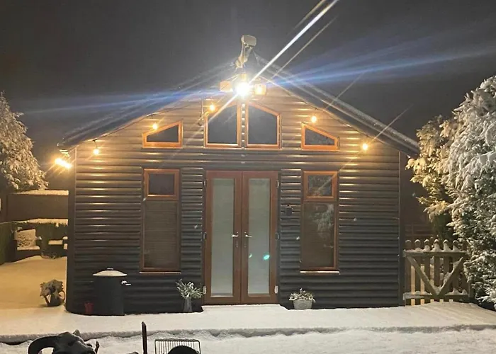 Fairview Farm Holiday Retreat: Luxury Lodges in Nottinghamshire Countryside