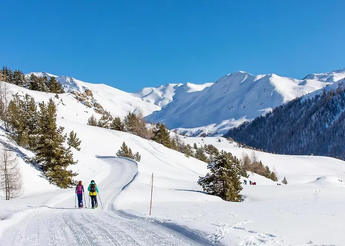 Ski-In/Ski-Out Chalet, Quiet Location, And Jacuzzi