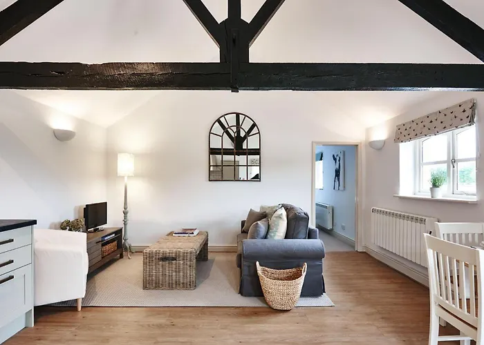 Cromhall Farm