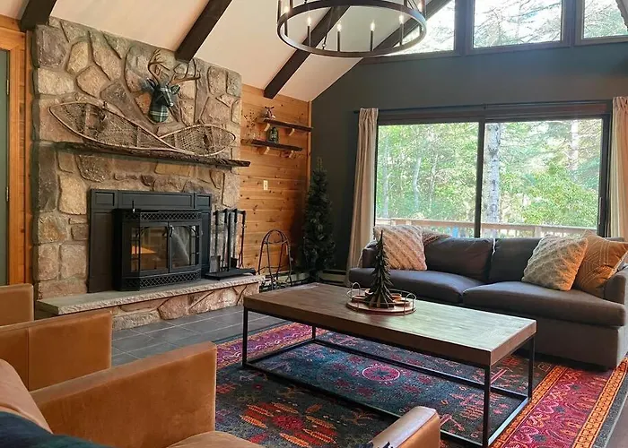 Luxe Lake Harmony Home, Game Room, Firepit, Deck