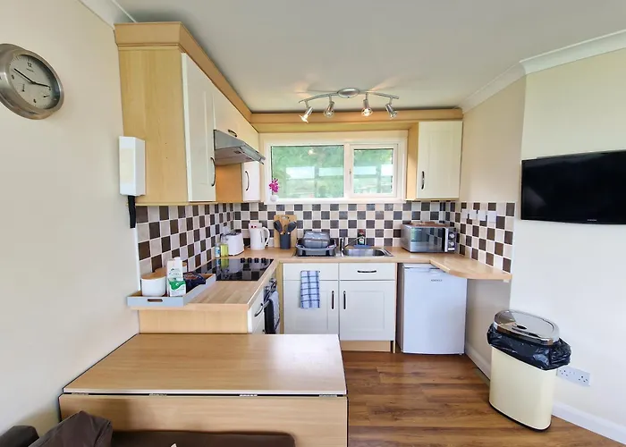 169 Broadside Holiday Chalet Near Broads & Beaches