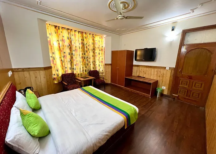 Woodstock Inn Manali 800 Mtrs From Mall Road