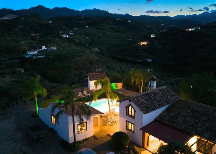 Finca El Cerro - Piscina Y Jacuzzi