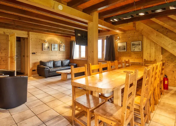 Chalet Au Pied Des Pistes, Sauna Et Terrasse, Pour 12 Pers.