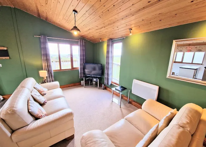 Ochil 8 With Private Hot Tub - Fife - Loch Leven - Lomond Hills