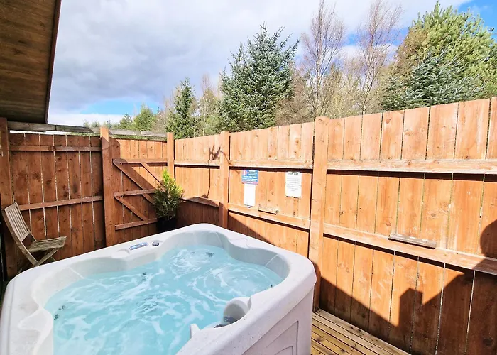 Ochil 8 With Private Hot Tub - Fife - Loch Leven - Lomond Hills