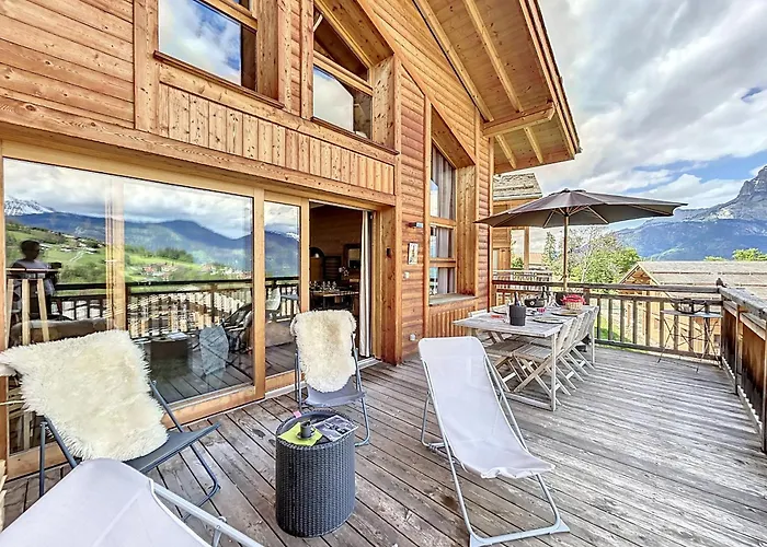 Demi-Chalet De Luxe Avec Piscine Et Vue Mont Blanc - Fr-1-560-71
