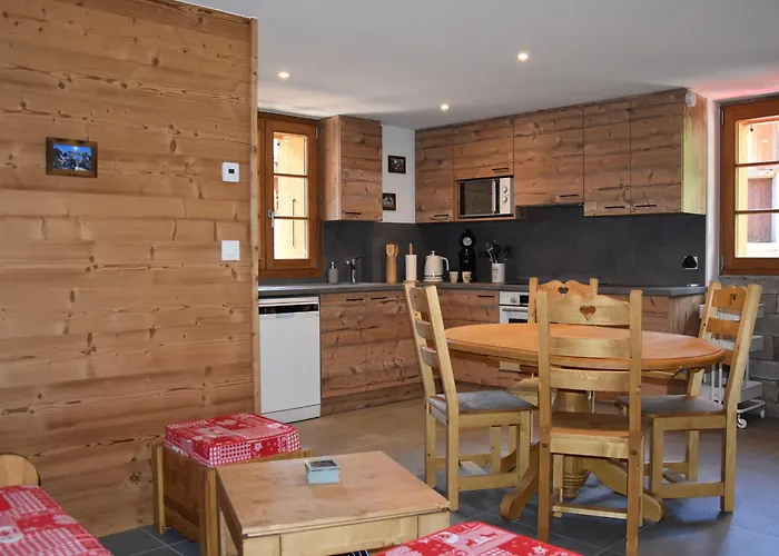 Charmante Grange Renovee Au Calme, Capacite 4 Pers., Balcon Sud A Pralognan-La-Vanoise - Fr-1-464-230
