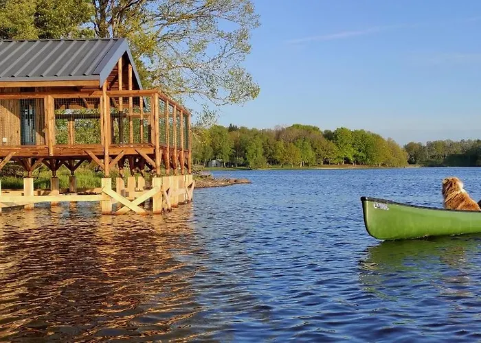 LACUSTRA cabanes accessibles en canoë et chalets tout confort