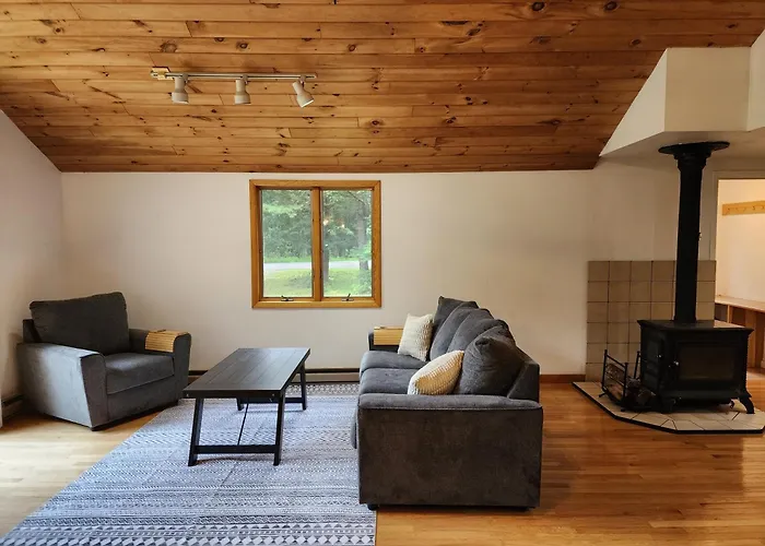 Rustic Catskills Cabin With Hot Tub And Mountain Views
