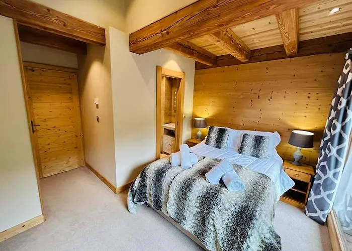 Chalet Rose
