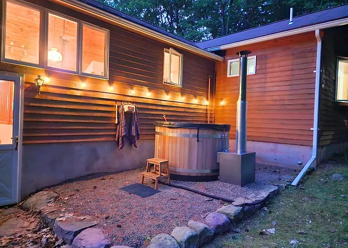 Rustic Catskills Cabin With Hot Tub And Mountain Views