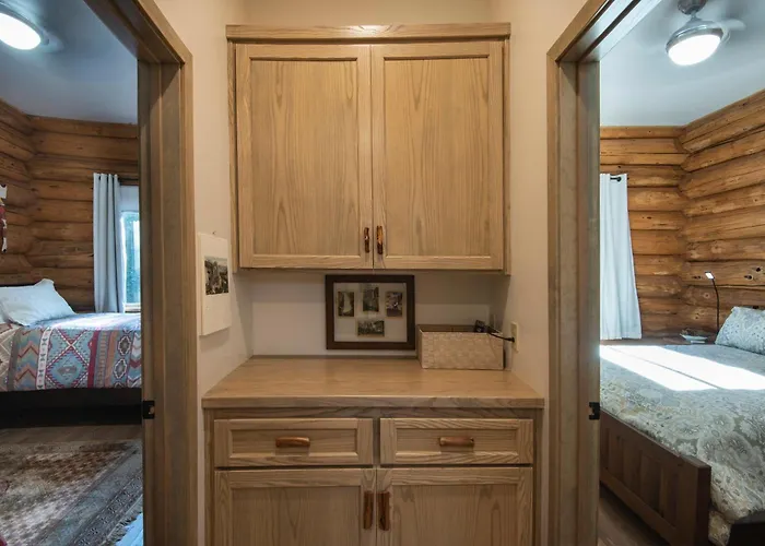 The Mini Cabin At The Redwoods In Yosemite