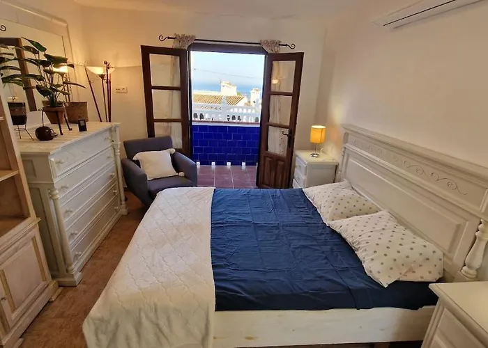 Ardhraubu Villa, Terra Cotta & Very Close To Sea