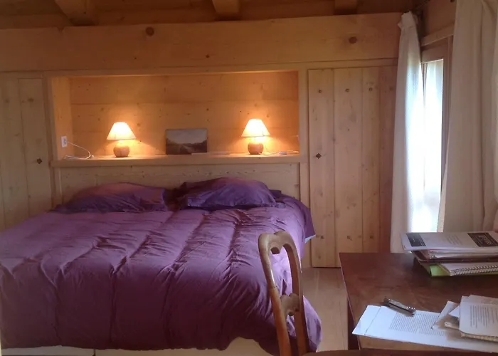 Chalet Classe 4 Etoiles Face Aux Aravis Plein Sud 12 Personnes