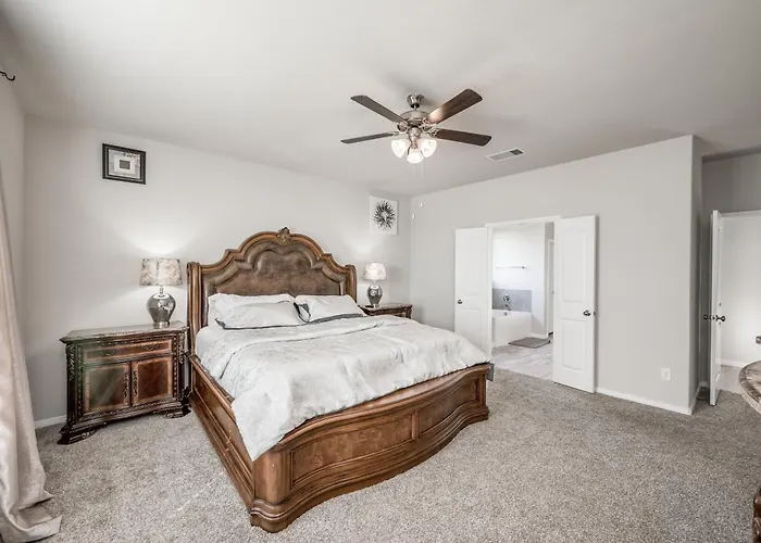 M&J Luxury Home
