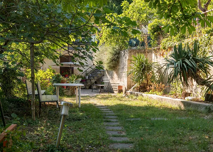 Chalet Battista Grotte Di Frasassi