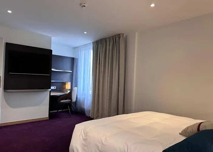 Hôtel accueillant les animaux: Brit Hotel De Grignan Vichy