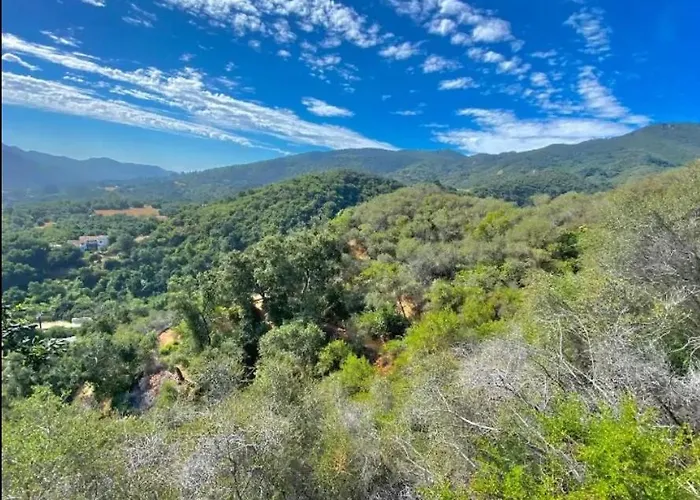 Quaint Cabin With Private Trails & Creek